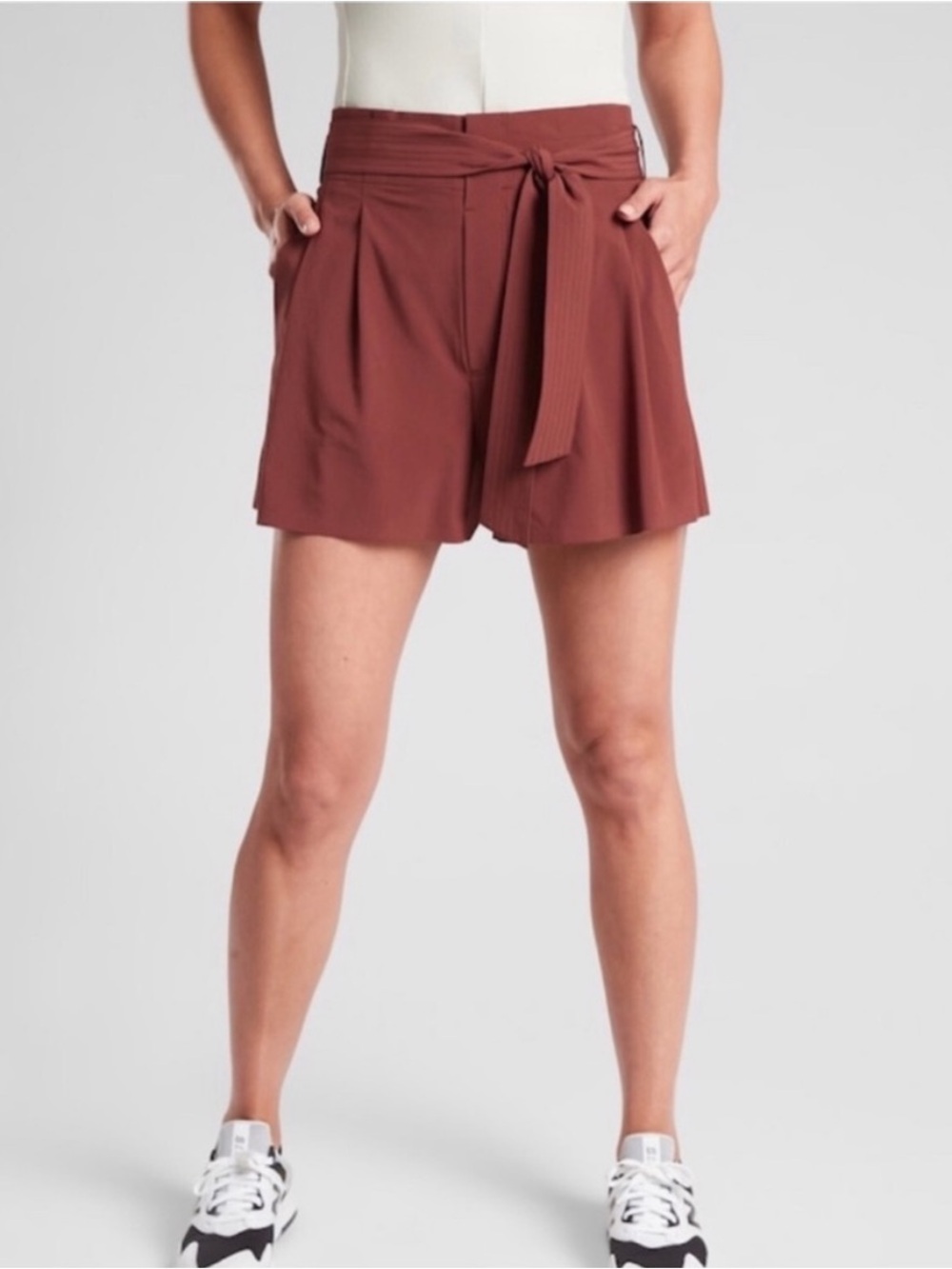 Athleta Skyline Short II High-Waist Tie-Belt Women’s Shorts - Rust